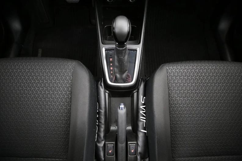 Fahrzeugbild SUZUKI SWIFT