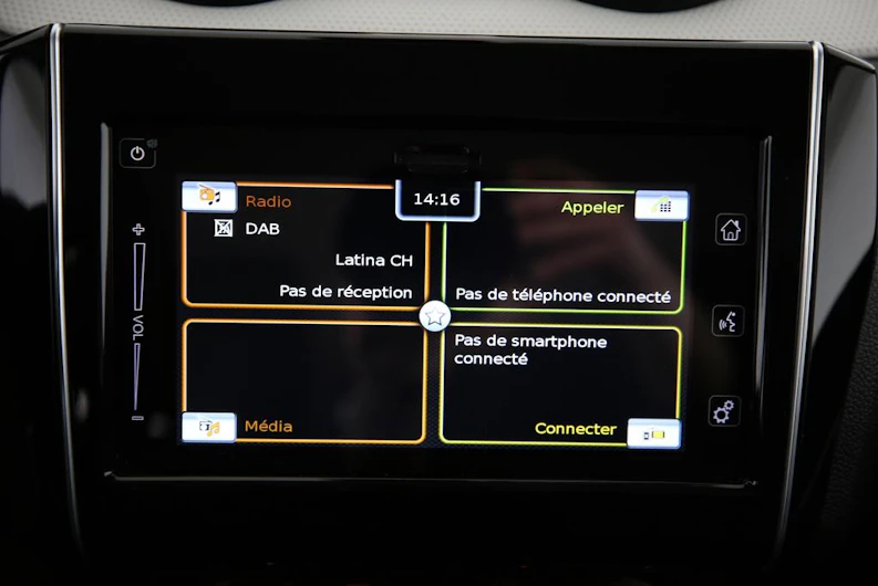 Fahrzeugbild SUZUKI SWIFT