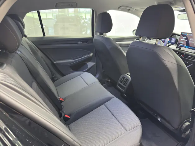 VW Golf VIII 1.5 eTSI