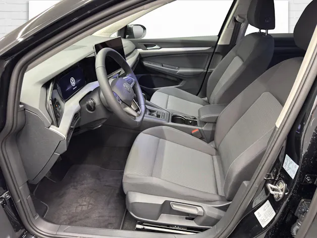 VW Golf VIII 1.5 eTSI