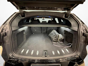 https://vehicle.imgix.net/4232263/c6e23772-7ecd-45bb-889c-23e264afdce1.jpg