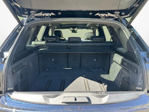 https://vehicle.imgix.net/4232301/3a7d0f3b-5ca7-4017-b457-06463a4c26e3.jpg