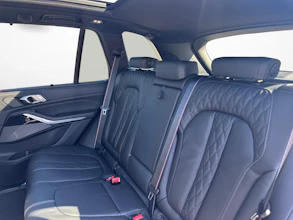 https://vehicle.imgix.net/4232318/36400d17-9a56-44fe-9553-b1291e41ccea.jpg