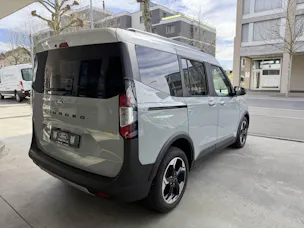 Ford Tourneo Courier 1.0 EcoBoost Active