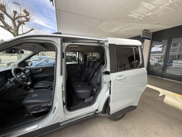 Ford Tourneo Courier 1.0 EcoBoost Active