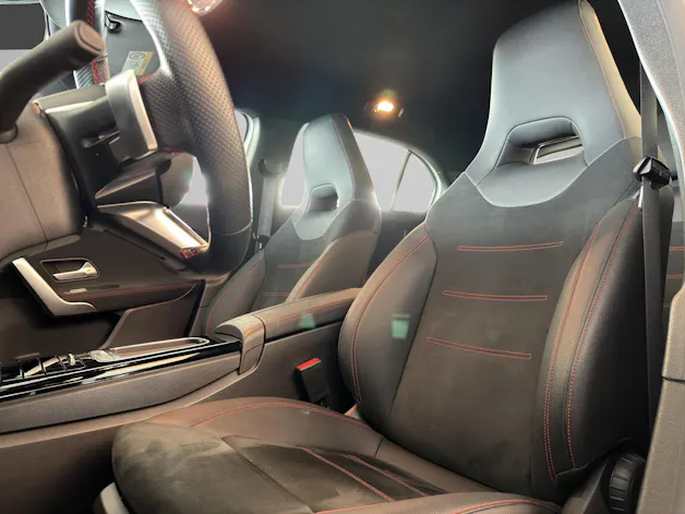 Mercedes-Benz A 200 d AMG Line
