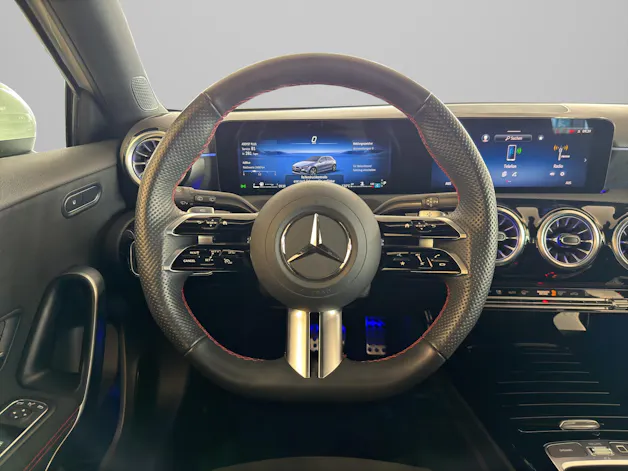 Mercedes-Benz A 200 d AMG Line