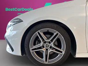 Mercedes-Benz A 200 d AMG Line