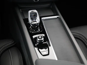 image du véhicule VOLVO XC60 2.0 T8 TE Black Edition eAWD