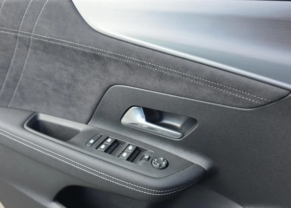 Fahrzeugbild 10 Fahrzeugbild 10