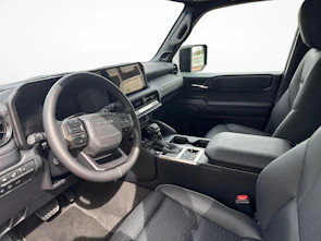 image du véhicule TOYOTA Land Cruiser 2.8 D 48V Invincible