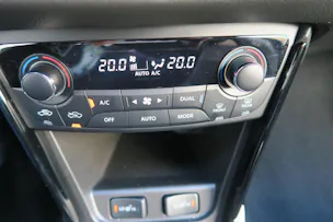 Suzuki S-Cross 1.4 T Black Edition Top Hybrid 4x4