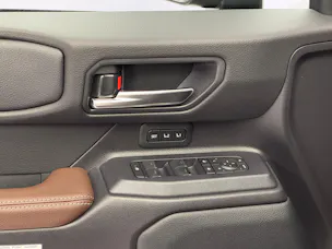 Toyota Land Cruiser 2.8 D 48V Invincible