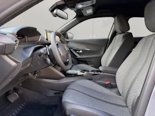 Peugeot 2008 1.2 Hybrid 145 Allure Premium