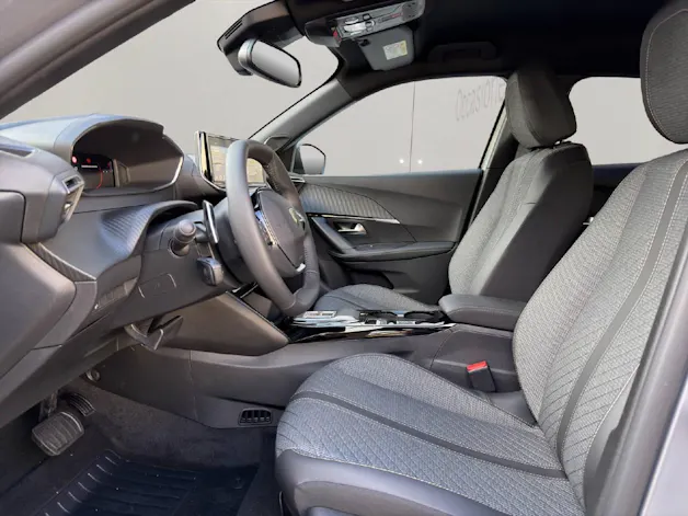 Peugeot 2008 1.2 Hybrid 145 Allure Premium