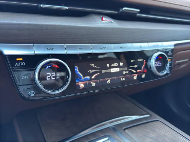 Genesis G80 Dual Motor Luxury AWD