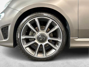 https://vehicle.imgix.net/4232853/9006fd56-a312-4379-89d0-d14ac5d672dd.jpg
