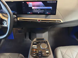 BMW iX M60