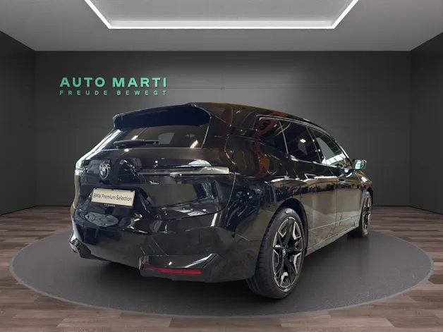 BMW iX M60