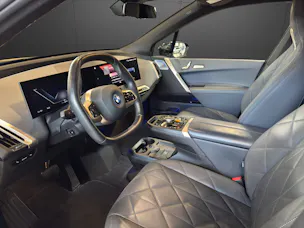 BMW iX M60