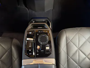 BMW iX M60