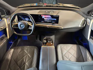BMW iX M60