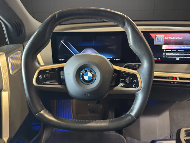 BMW iX M60