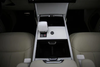 https://vehicle.imgix.net/4232888/eeb92e3b-1690-4120-9ed8-797859d98da2.jpg