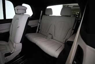 https://vehicle.imgix.net/4232902/d2704f94-7b3e-4b33-8dc9-57d5eba159bf.jpg
