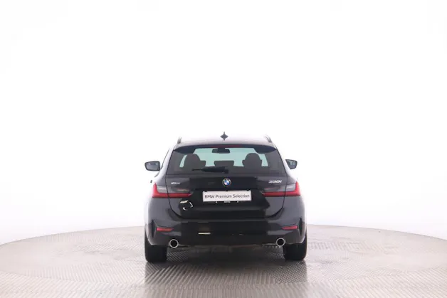 BMW 330i xDrive Touring