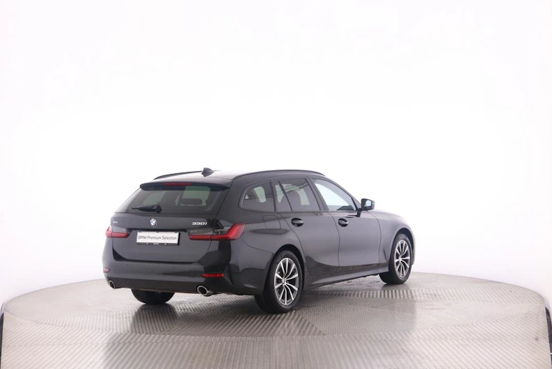 immagine del veicolo BMW 3 SERIES