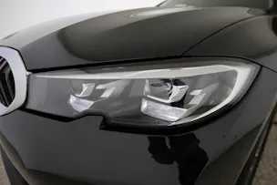 BMW 330i xDrive Touring