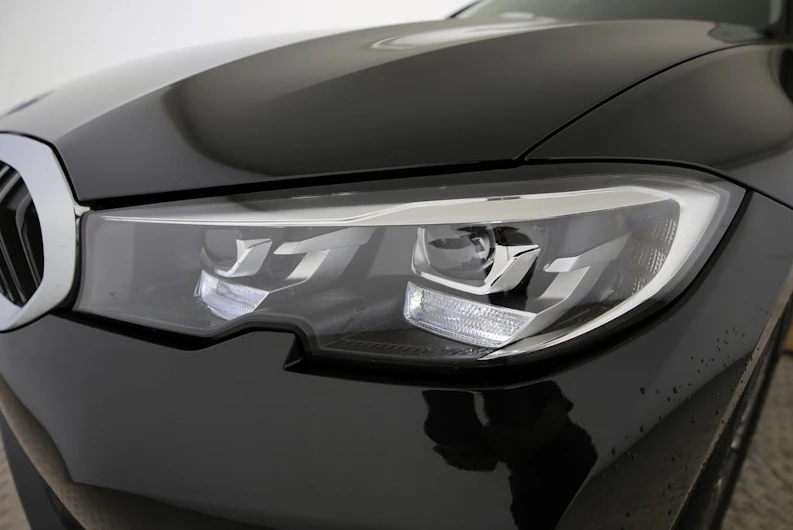 immagine del veicolo BMW 3 SERIES