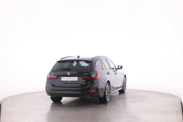 BMW 330i xDrive Touring