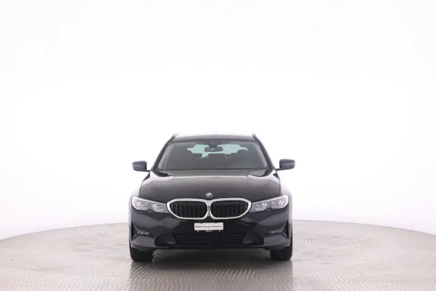 BMW 330i xDrive Touring