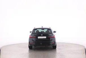 BMW 330i xDrive Touring