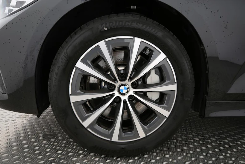 immagine del veicolo BMW 3 SERIES