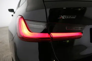 BMW 330i xDrive Touring