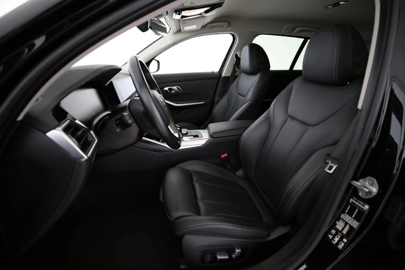 immagine del veicolo BMW 3 SERIES