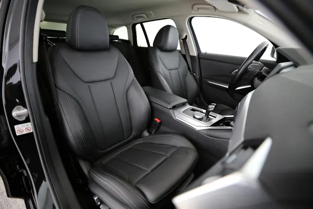 BMW 330i xDrive Touring