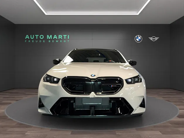BMW M5 xDrive Touring
