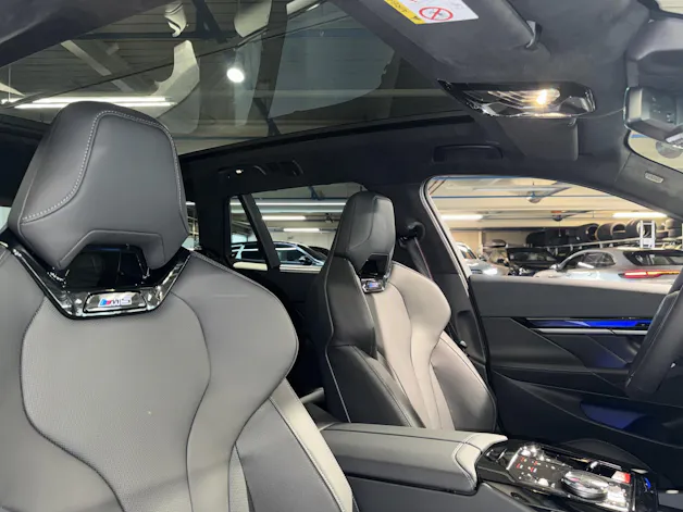 BMW M5 xDrive Touring