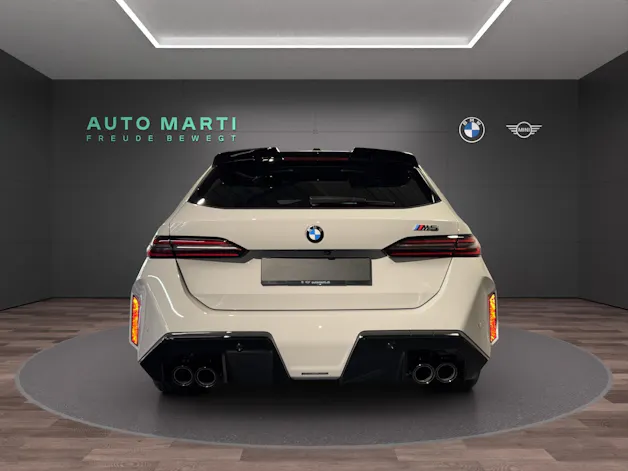 BMW M5 xDrive Touring