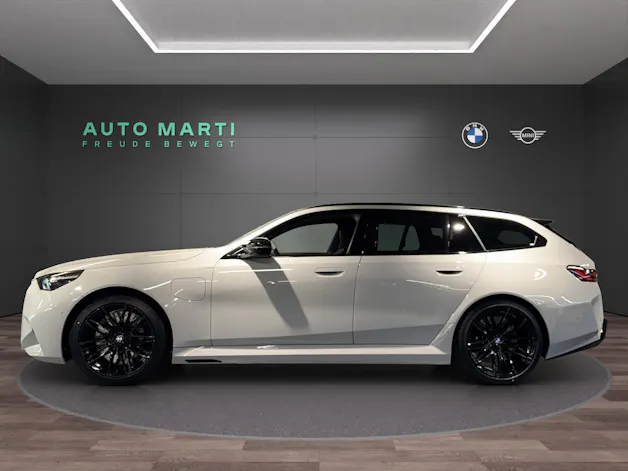 BMW M5 xDrive Touring