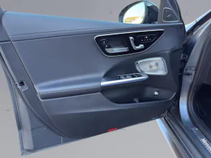 Mercedes-Benz C 300 Avantgarde 4matic Kombi