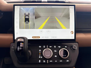 https://vehicle.imgix.net/4233048/0b8d8fc5-5570-458a-a517-71c3d98342bd.jpg