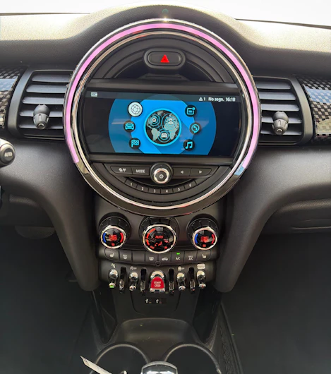 Fahrzeugbild MINI MINI