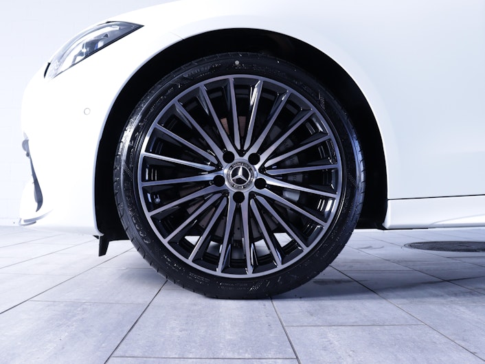 Fahrzeugbild MERCEDES-BENZ C 220