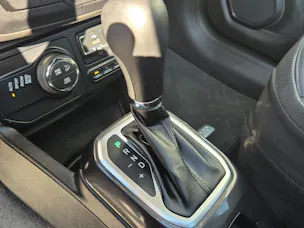 Jeep Renegade 1.3 S Sky 4xe