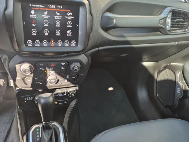 Jeep Renegade 1.3 S Sky 4xe